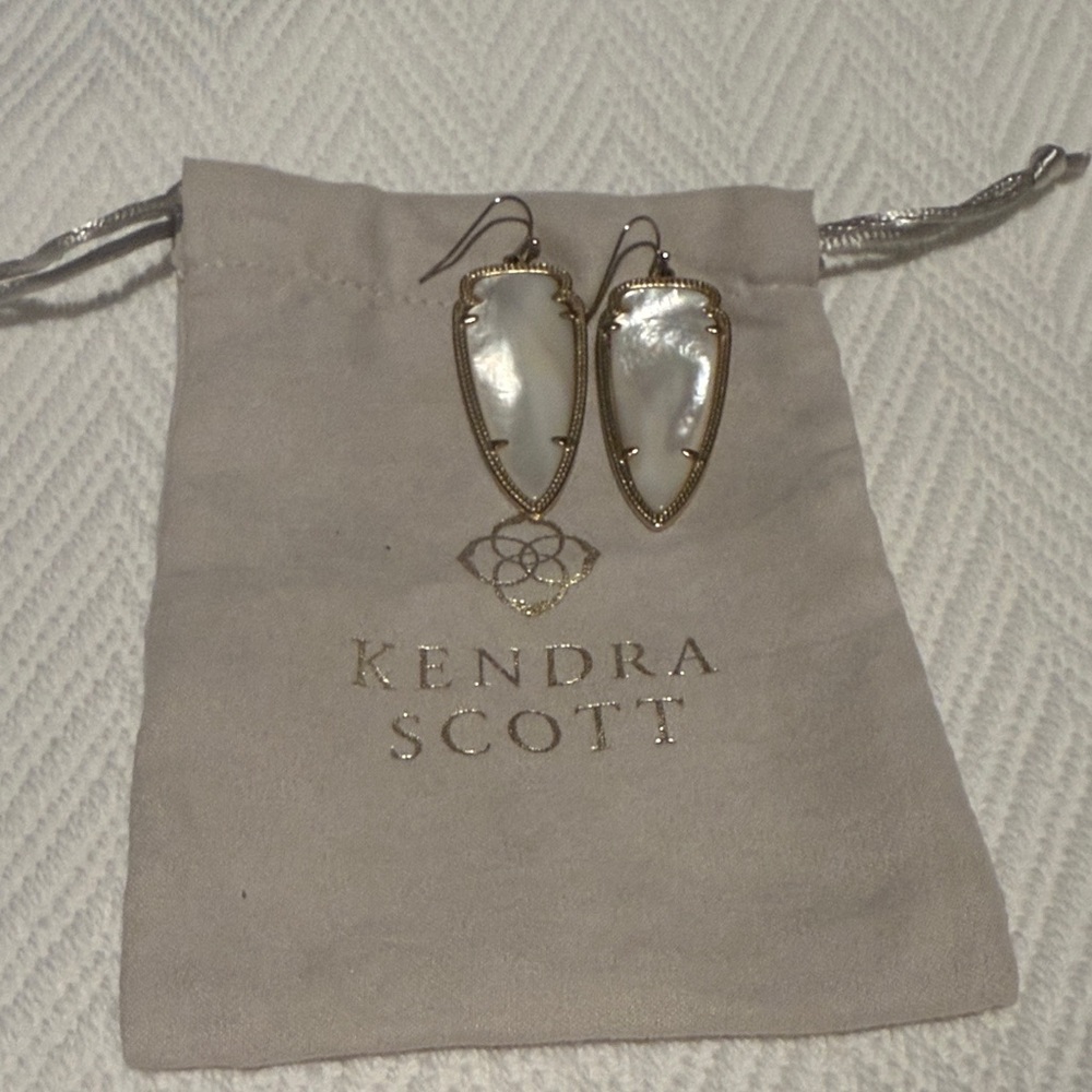 Kendra Scott Gold Arrow Earrings